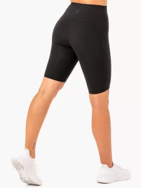 Reset High Waisted Pocket Bike Shorts - Black